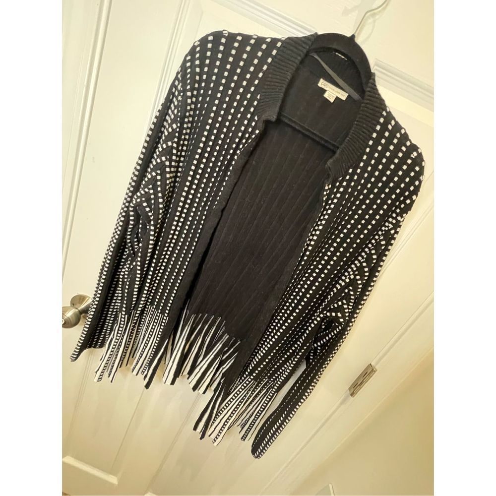 Cato size 22/24W black white Geo cardigan long sleeve